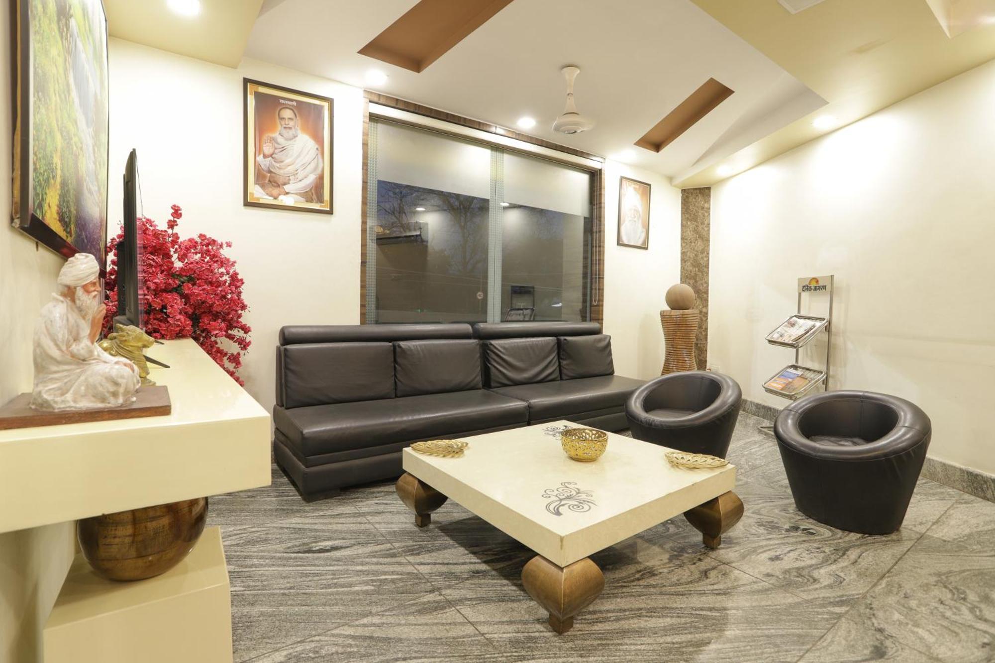 Hotel Razia Inn Hisār Esterno foto
