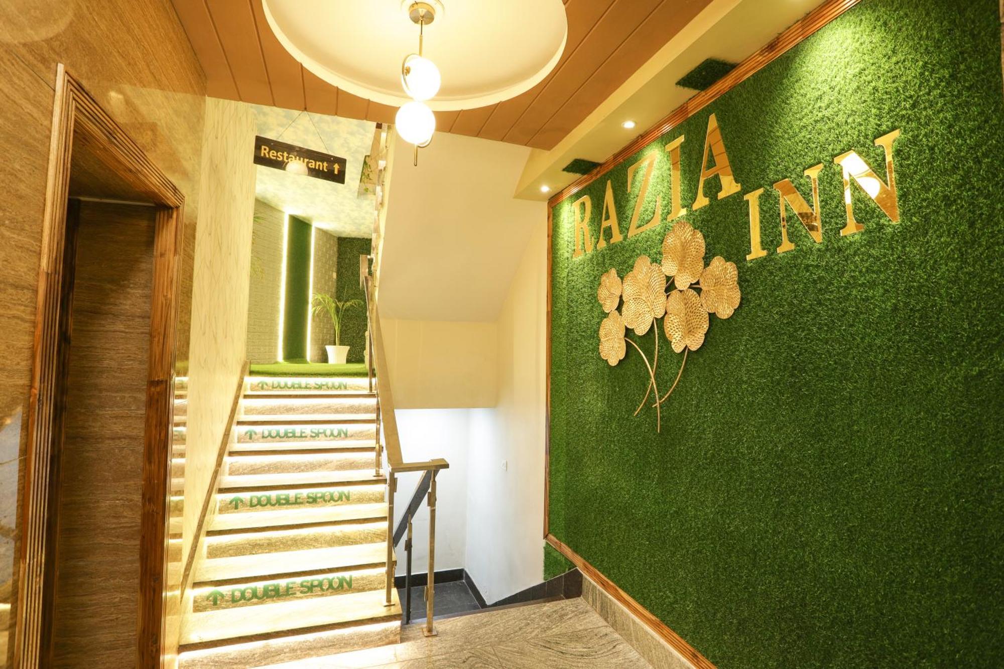 Hotel Razia Inn Hisār Esterno foto