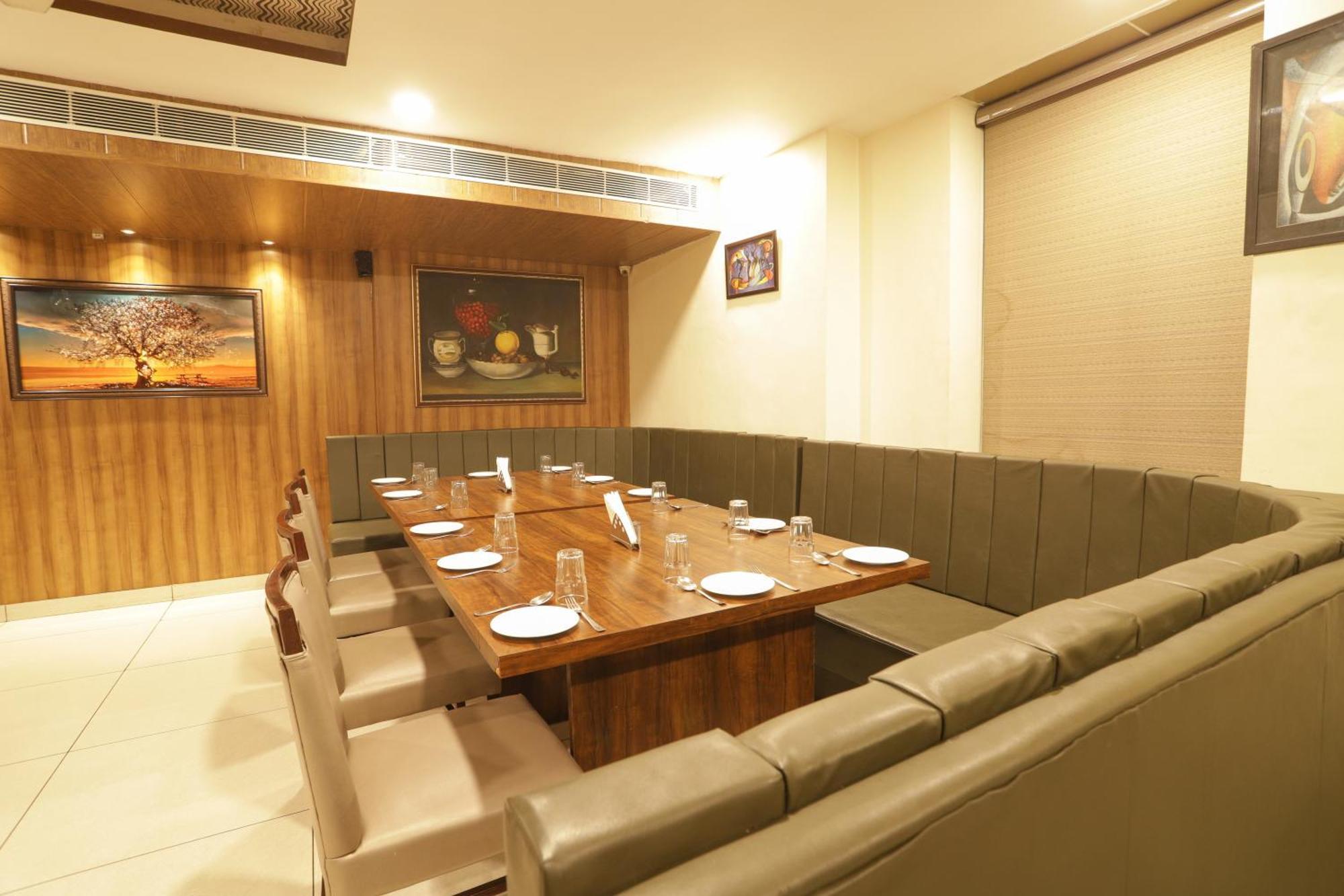 Hotel Razia Inn Hisār Esterno foto