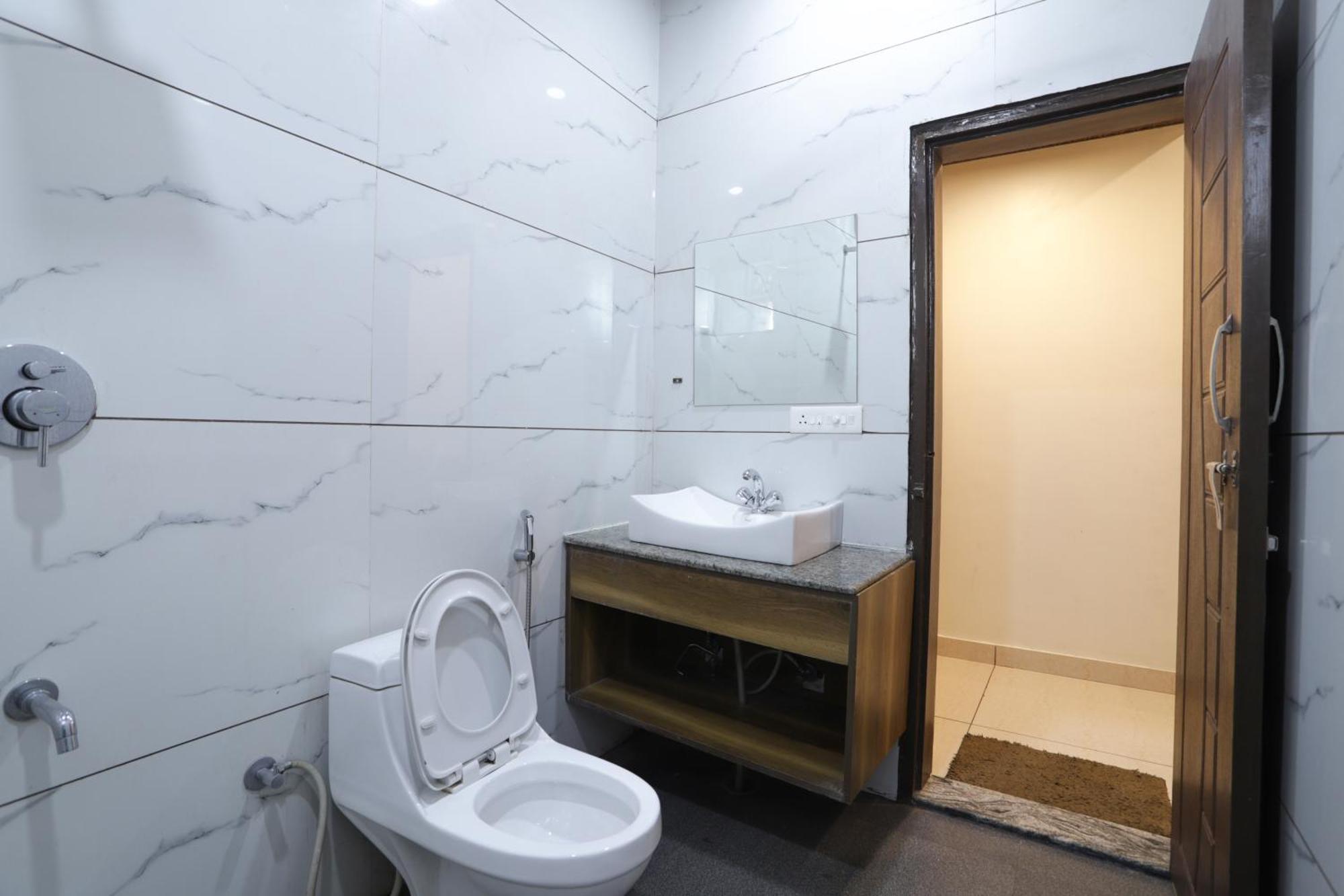 Hotel Razia Inn Hisār Esterno foto