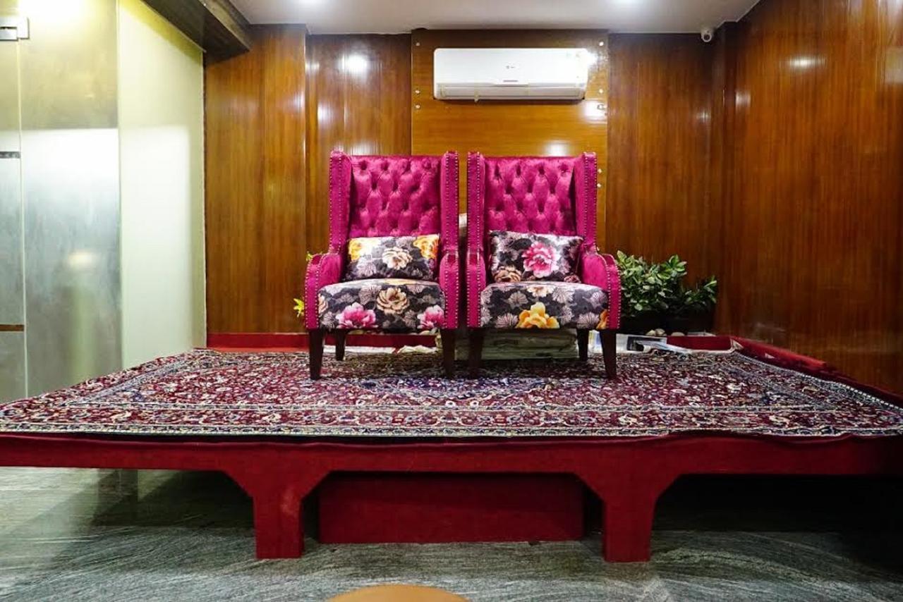 Hotel Razia Inn Hisār Esterno foto